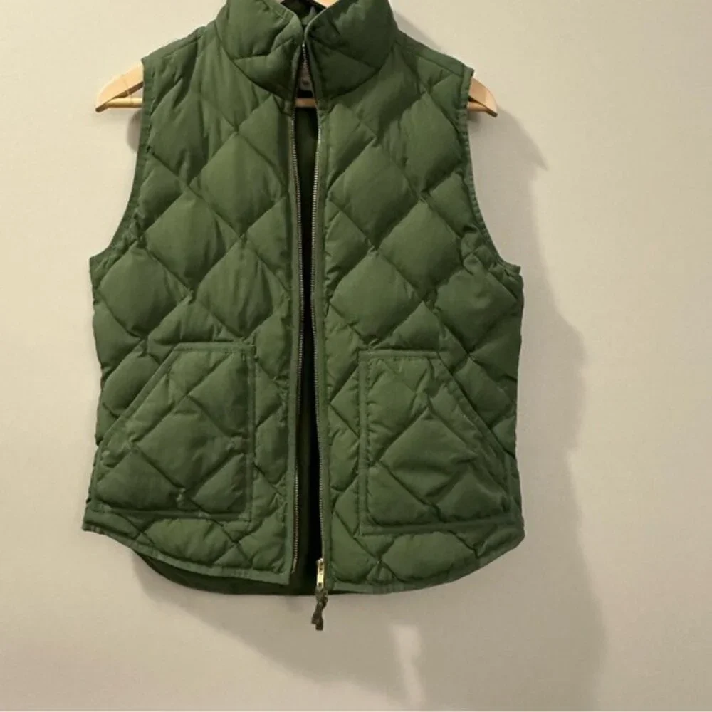 J.Crew Down Quilted Puffer Vest Olive Green Full Zip Women’s Small Cozy Layer - Picture 7 of 11